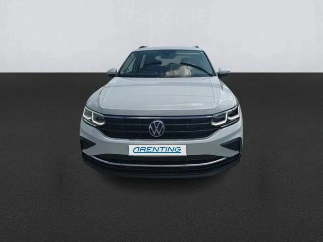 Renting VOLKSWAGEN Tiguan 1.4 eHibrid Life 180kW 2