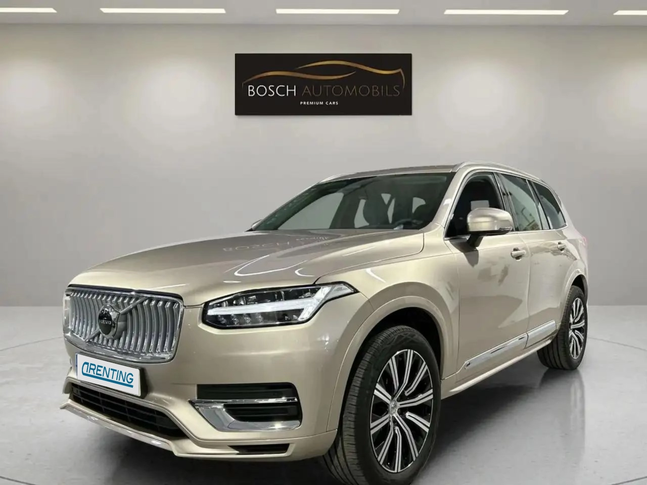 Renting Volvo XC90 XC-90 B5 Plus Bright AWD 250cv Beige