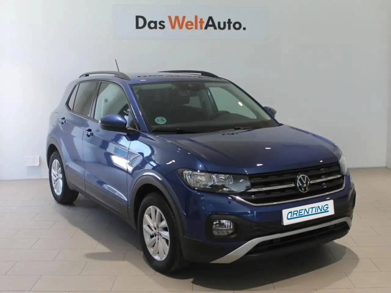 Renting Volkswagen T-Cross 1.0 TSI Advance 81kW Azul 1