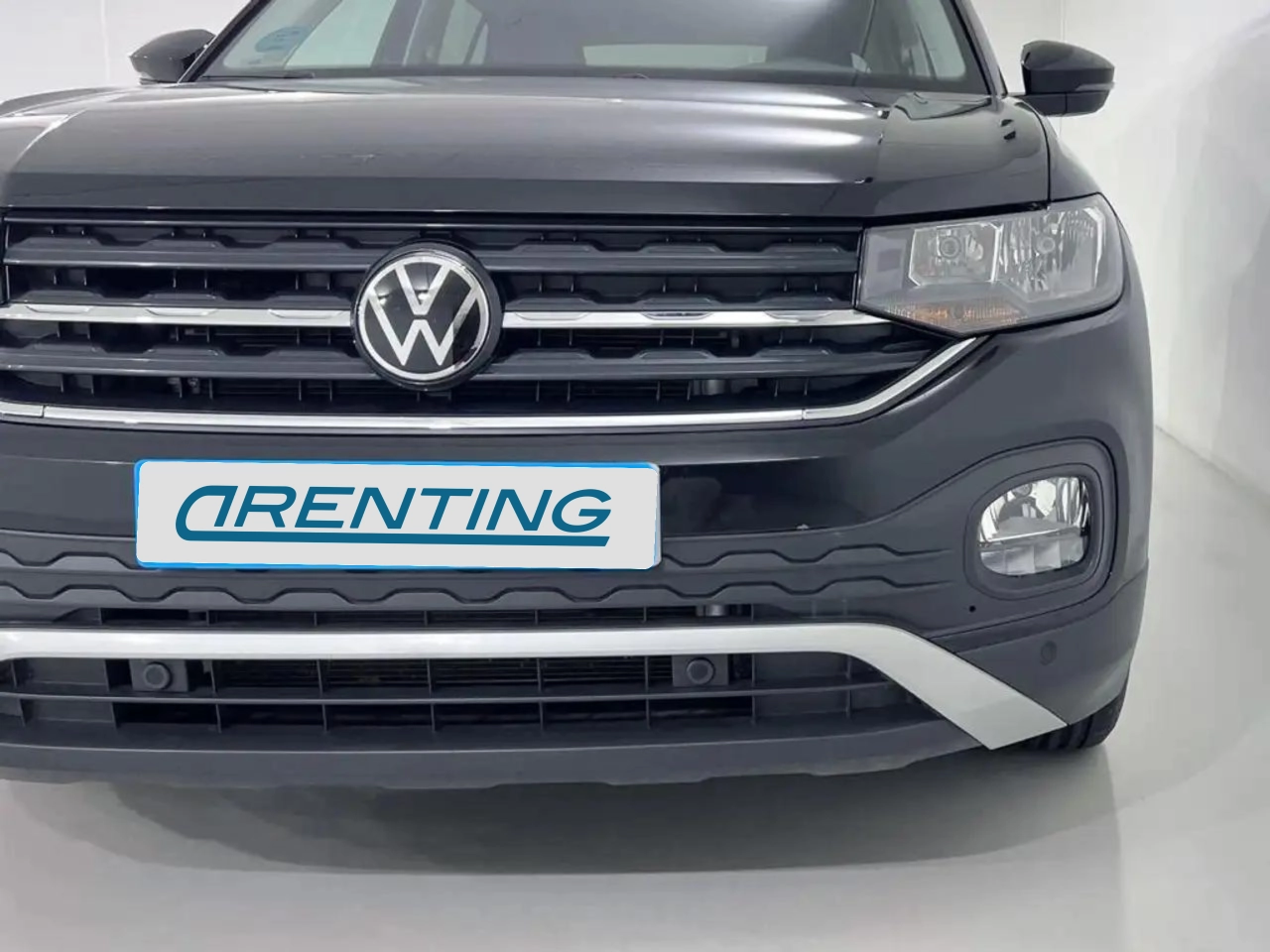 Renting Volkswagen T-Cross 1.0 TSI Advance 81kW Negro 8