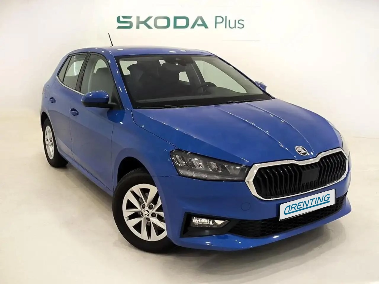 Renting Skoda Fabia 1.0 TSI Ambition 70kW Azul 4