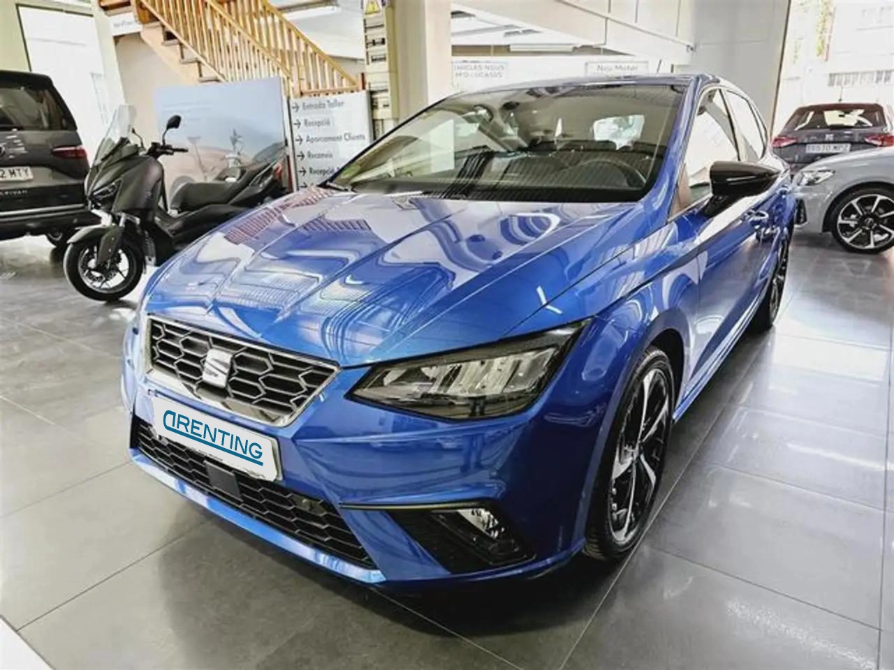 Renting SEAT Ibiza 1.0 TSI S&S FR XS 110 Azul 3 1