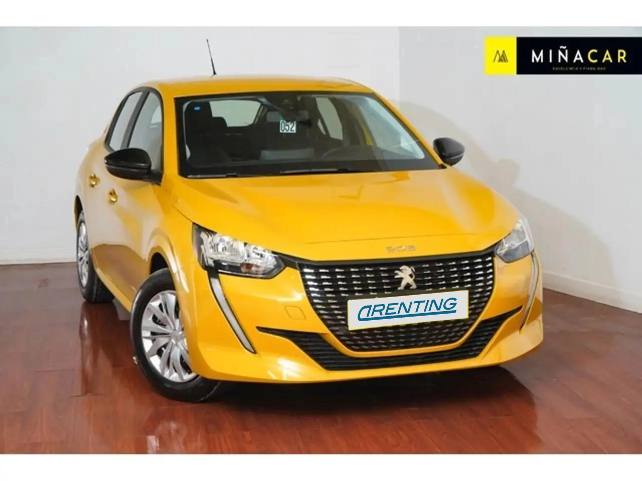 Renting Peugeot 208 1.2 Puretech S&S Active 75 Amarillo 1