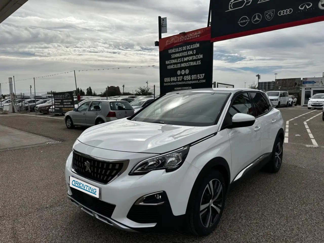 Renting Peugeot 3008 1.2 S&S PureTech Allure 130 Blanco 1