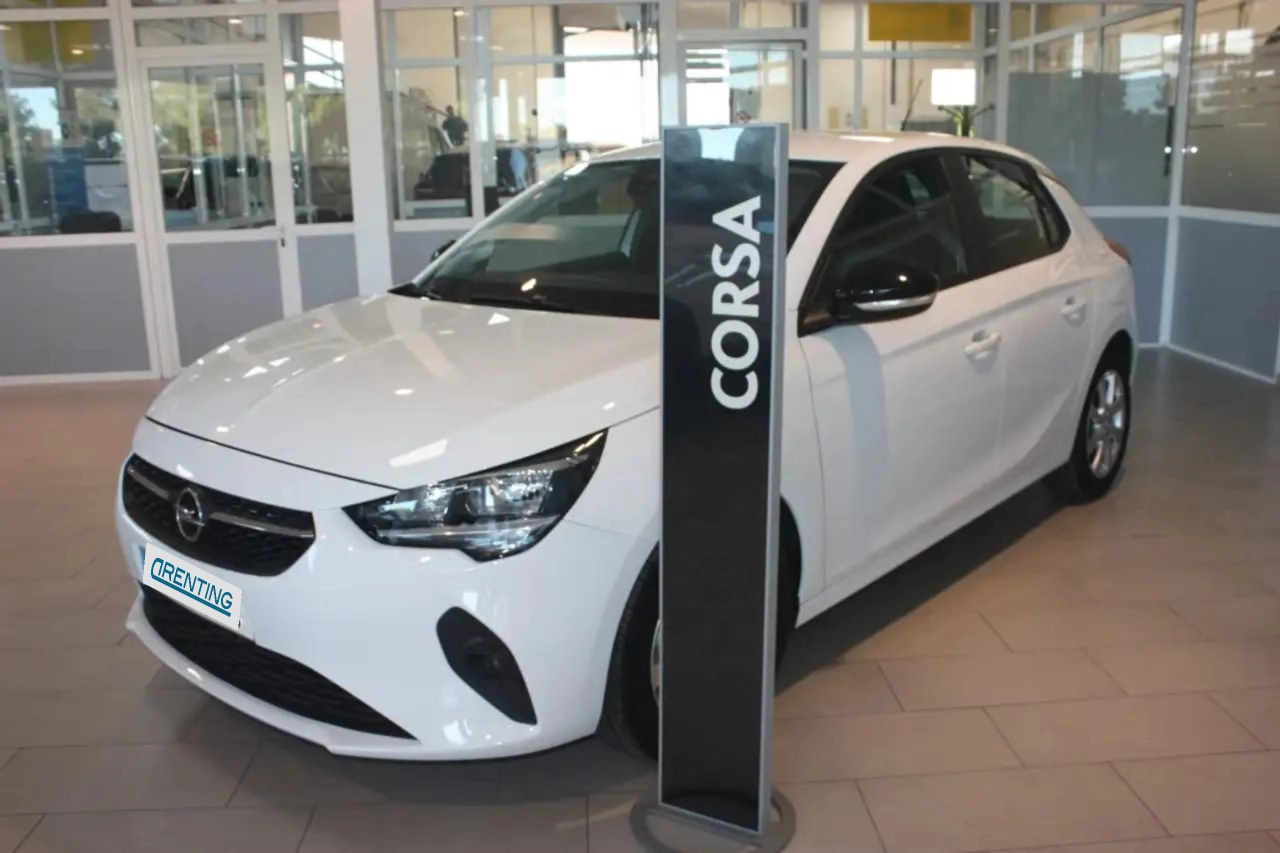 Renting Opel Corsa 1.2T XHL S/S Edition 100 Blanco 3