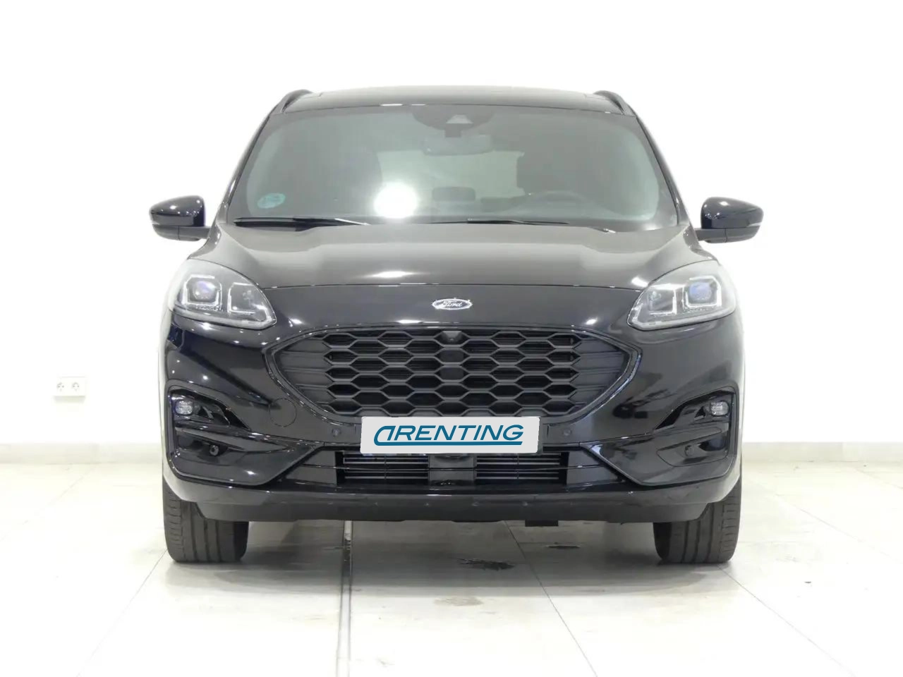 Renting Ford Kuga 1.5 EcoBoost ST-Line X FWD 150 Negro 3