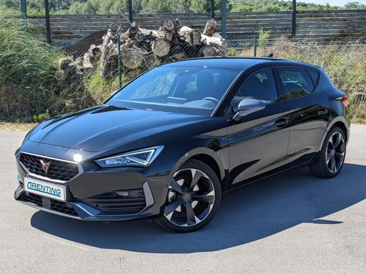 Renting CUPRA Leon 1.5 ETSI DSG 110Kw Negro 3 1