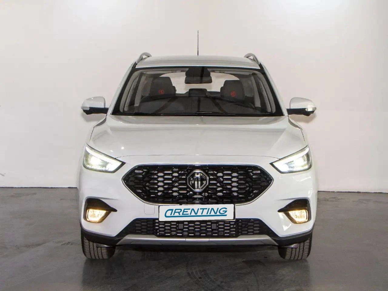 Renting MG ZS 1.5 LUXURY 106 5P Blanco