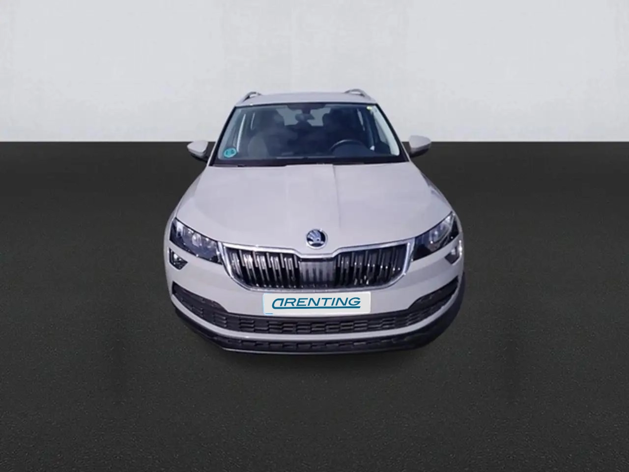 Renting Skoda Karoq 1.5 TSI Ambition ACT DSG Gris 2