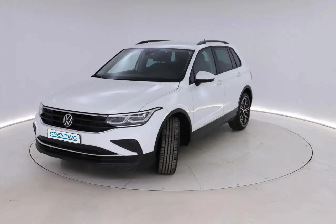 Renting Volkswagen Tiguan 1.5 TSI Life DSG 110kW Blanco