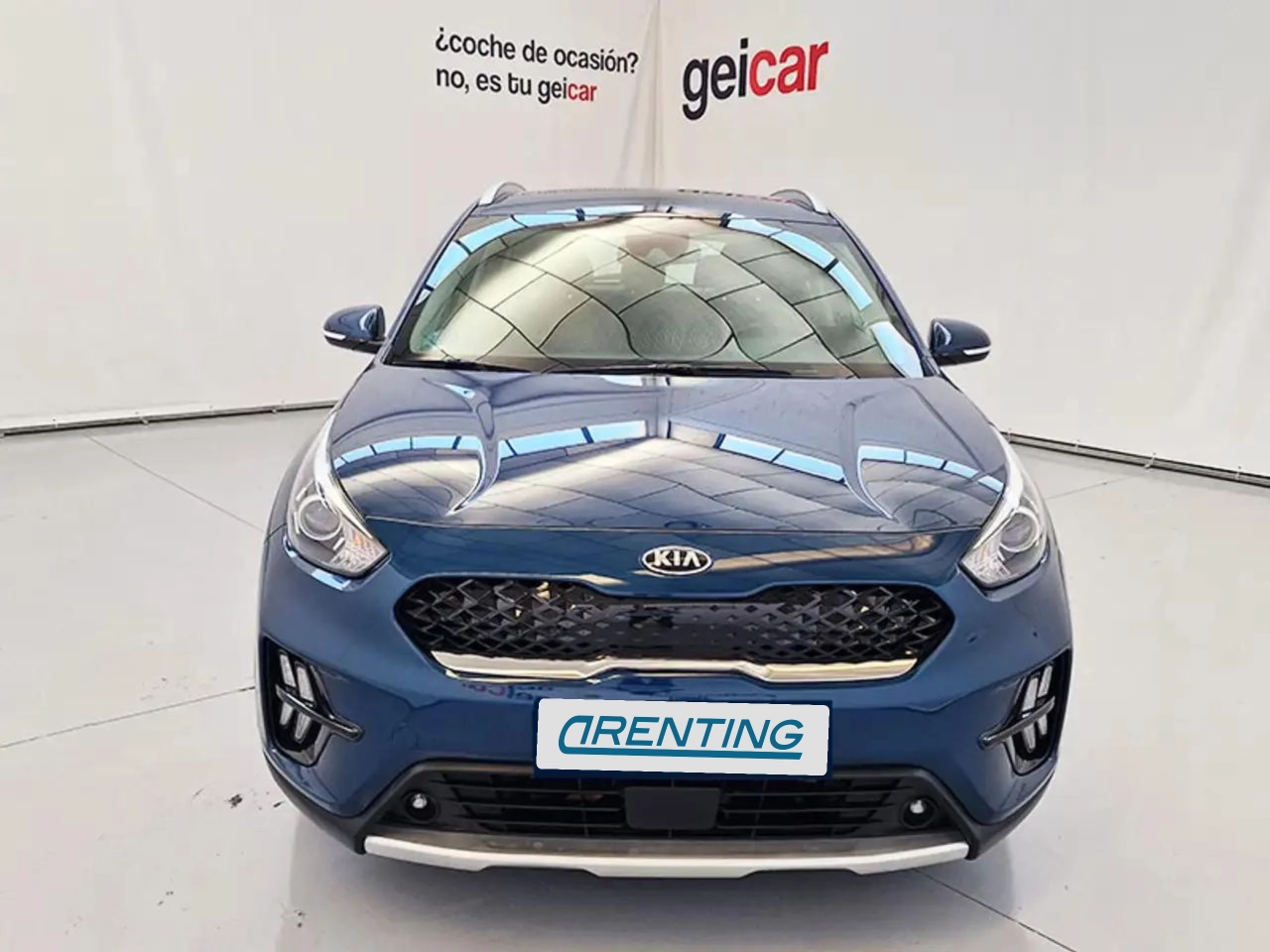 Renting Kia Niro 1.6 HEV Drive Azul 1