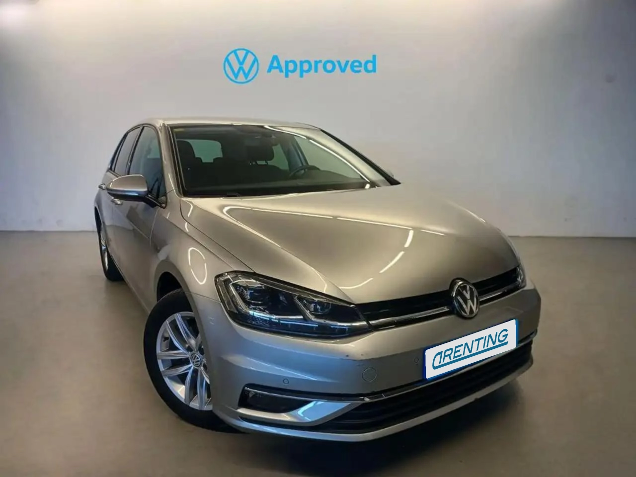 Renting Volkswagen Golf 1.6TDI Advance 85kW Plateado