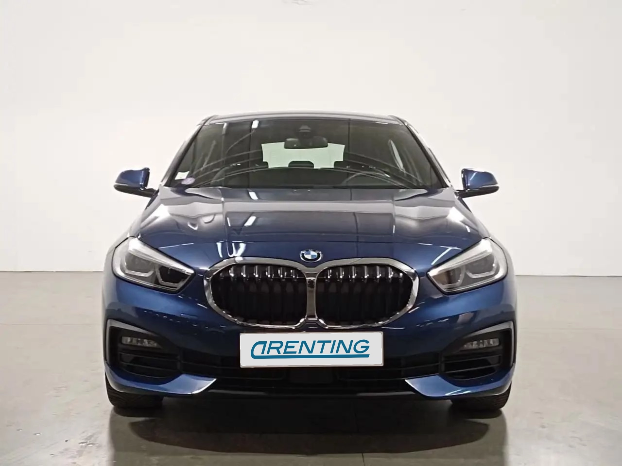 Renting BMW 116 116i Azul