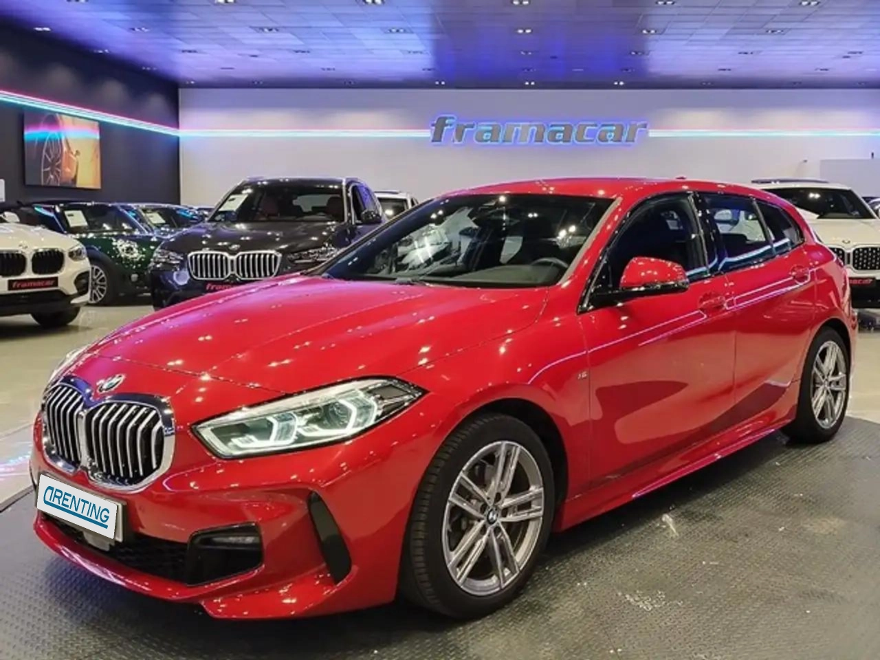 Renting BMW 118 118iA Rojo