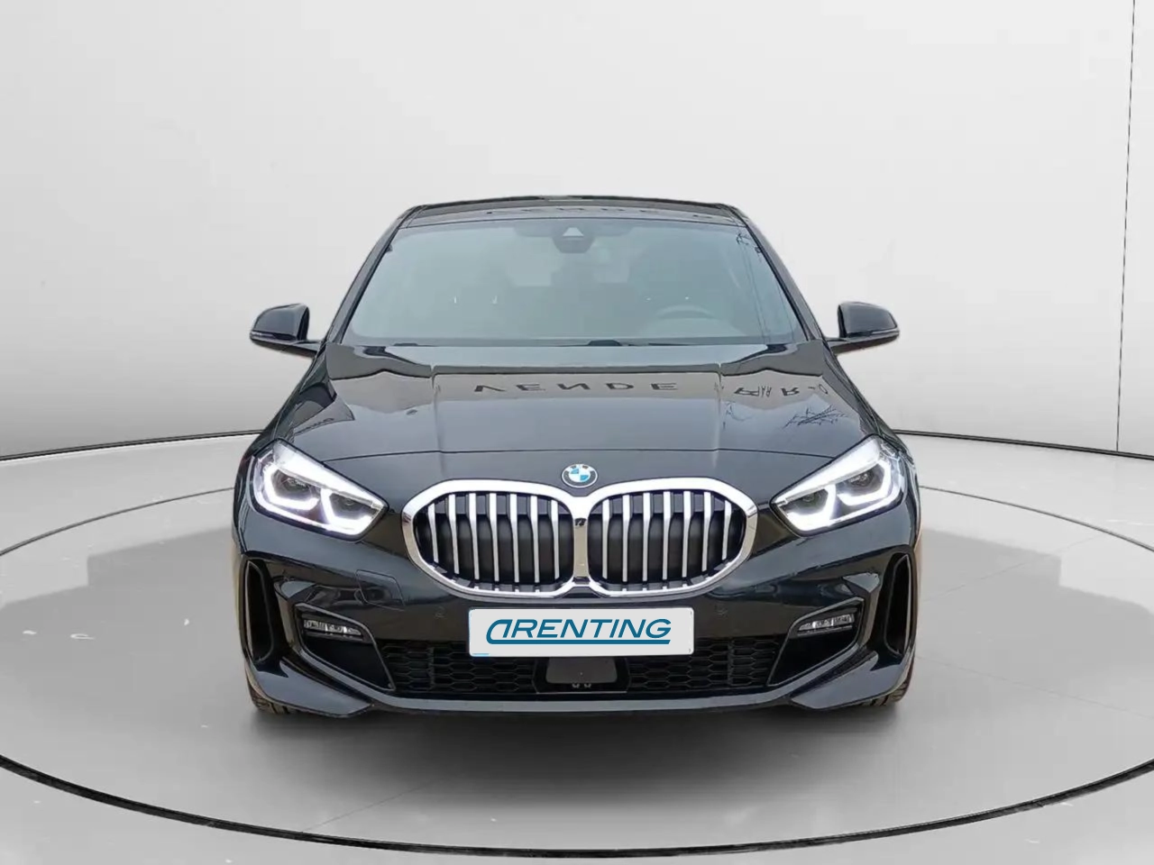 Renting BMW 118 118iA M Sport Negro 1