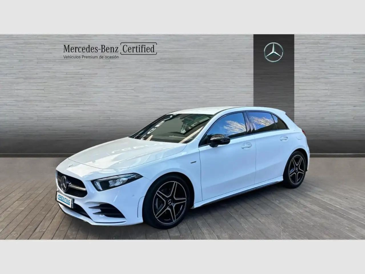 Renting Mercedes-Benz A 180 180CDI Aut. Blanco 1