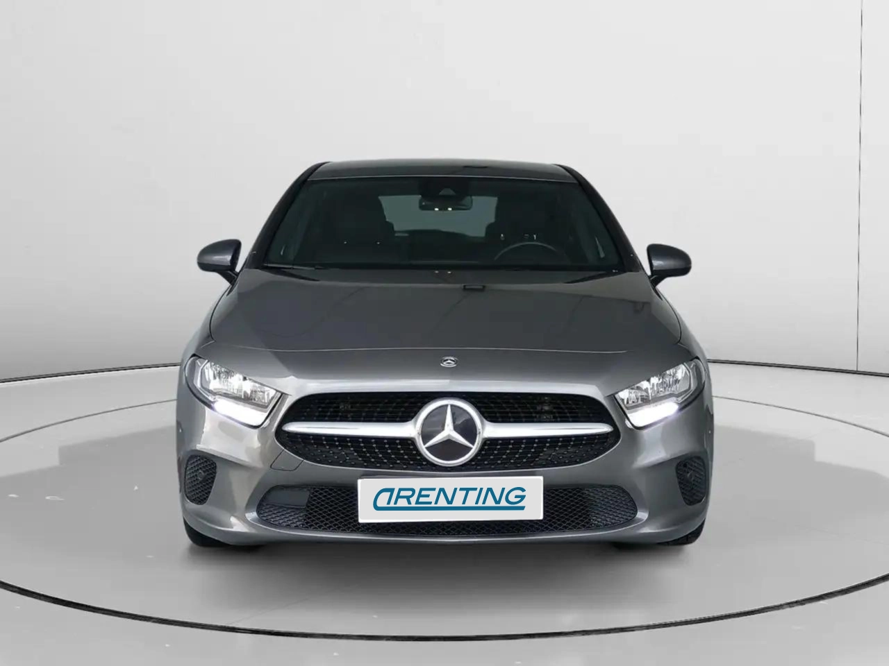 Renting Mercedes-Benz A 180 180d Gris 2