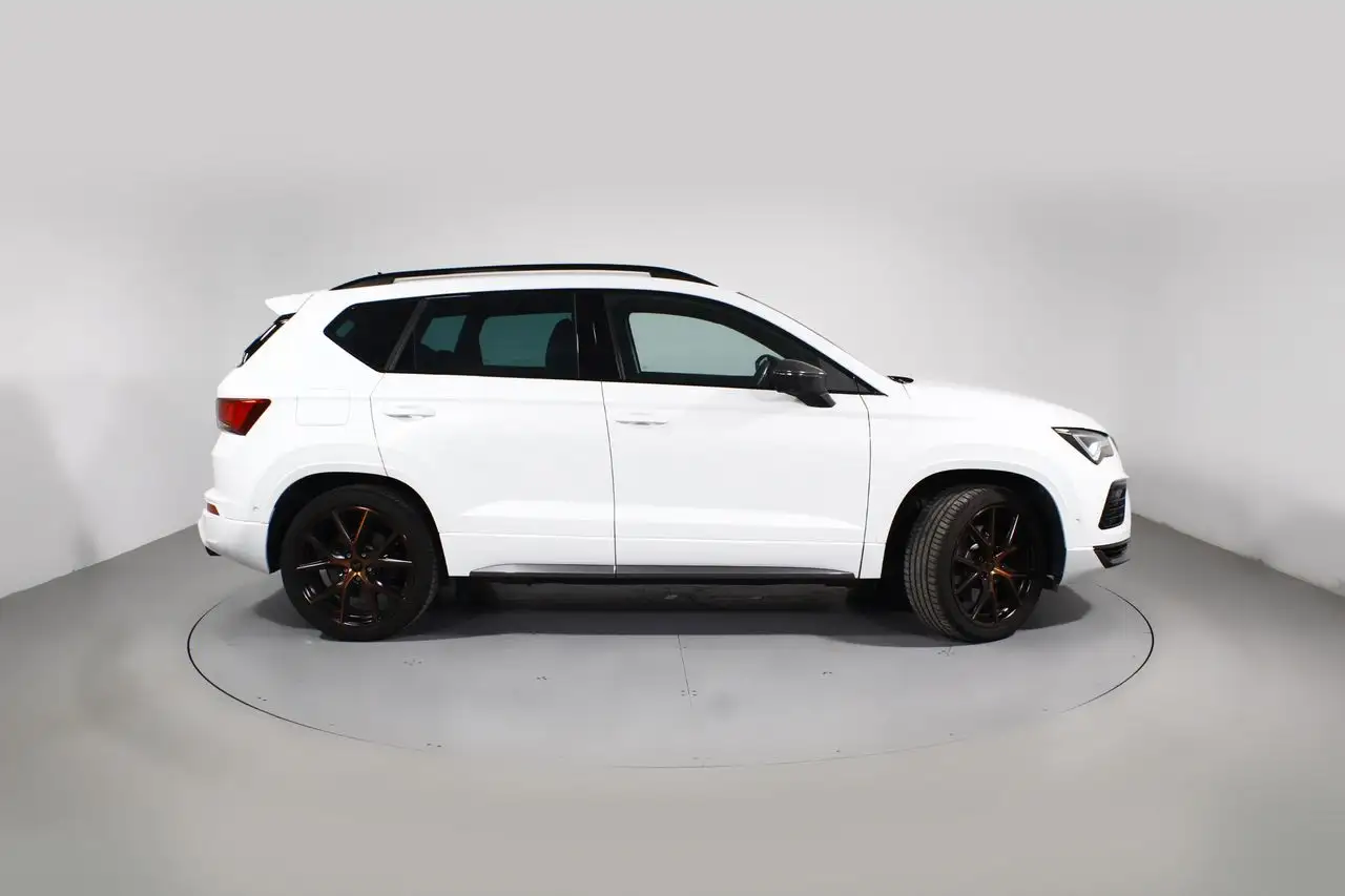 Renting CUPRA Ateca 2.0 TSI IMPULSE 300 DSG 4Drive Blanco