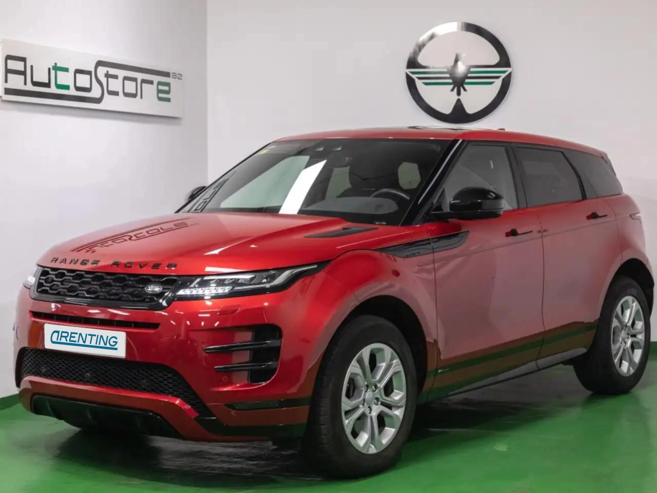 Renting Land Rover Range Rover Evoque 2.0D MHEV R-Dynamic S AWD Aut. 180 Rojo