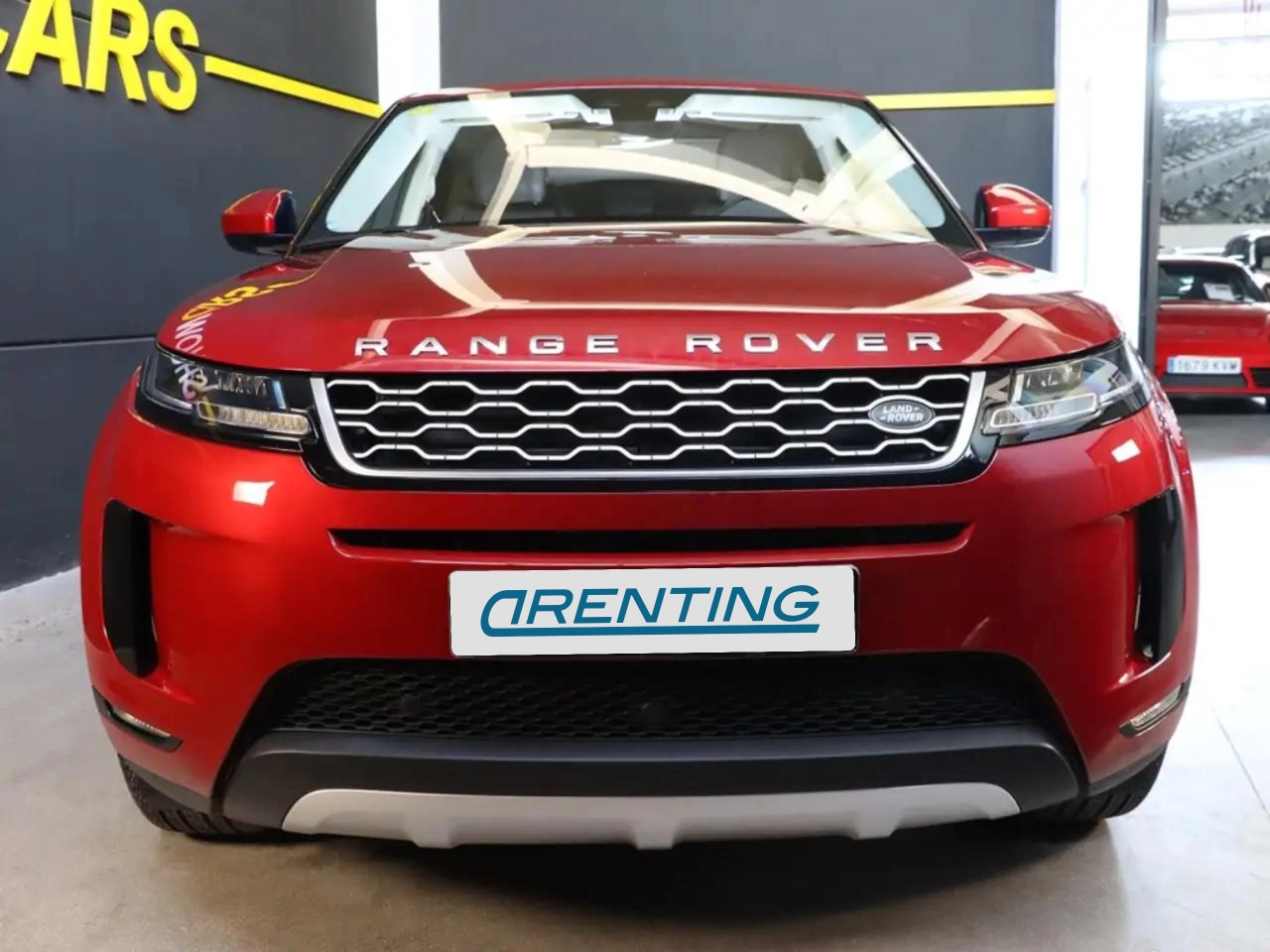 Renting Land Rover Range Rover Evoque 2.0D MHEV SE AWD Aut. 150 Burdeos