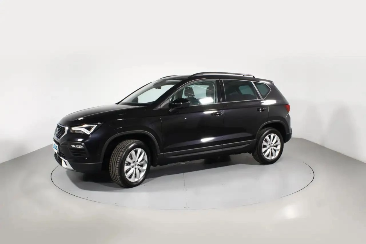 Renting SEAT Ateca 2.0TDI CR S&S Style DSG 150 Negro 1