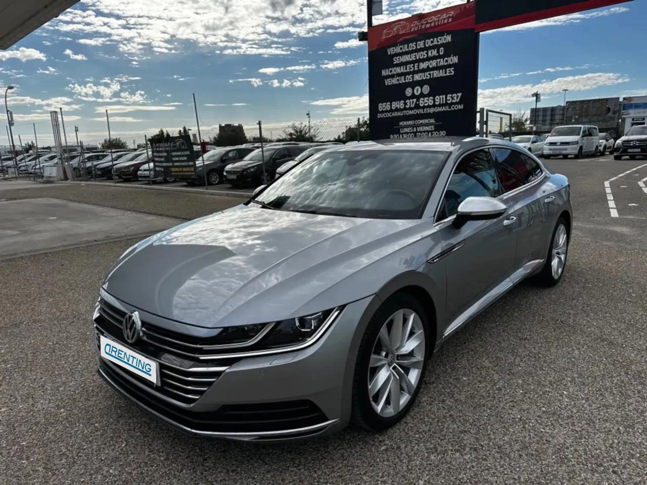 Renting Volkswagen Arteon 2.0TDI Elegance 110kW Gris 1