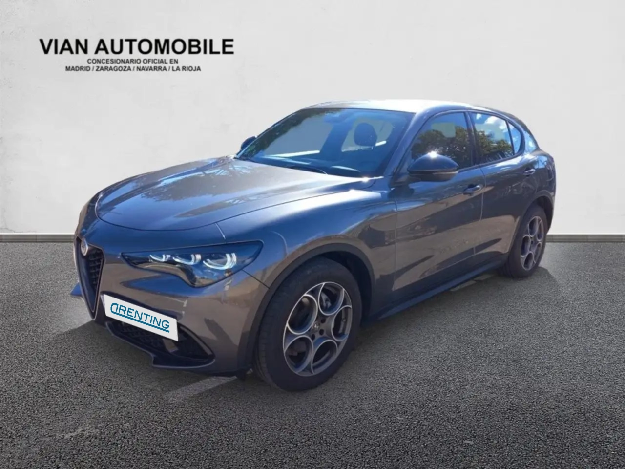 Renting Alfa Romeo Stelvio 2.2 Sprint RWD Aut. 160 Gris