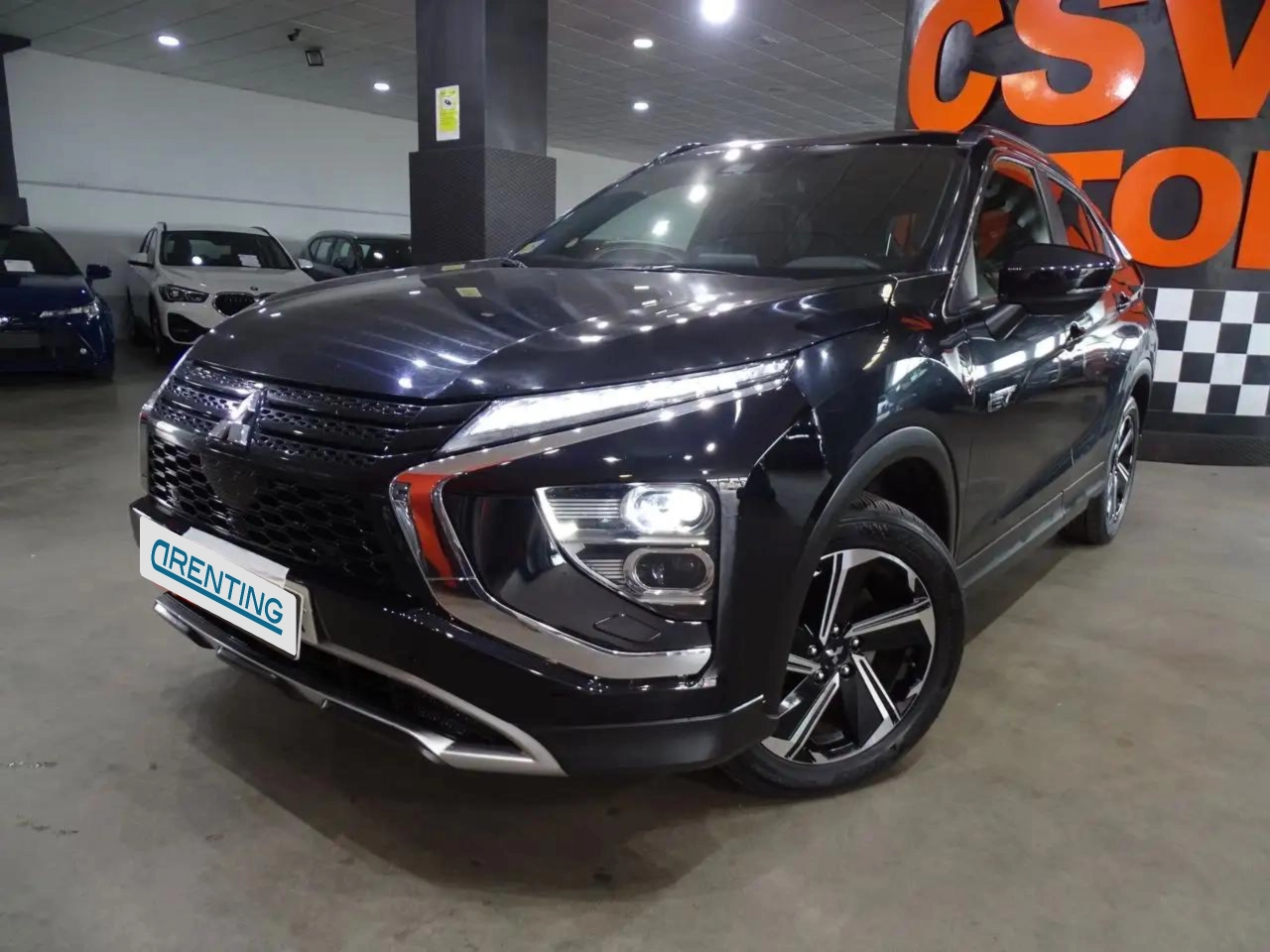 Renting Mitsubishi Eclipse Cross 2.4 PHEV Kaiteki Auto 4WD Negro 3