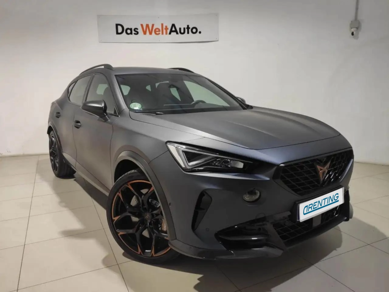 Renting CUPRA Formentor 2.5 TSI 390 VZ5 DSG 4Drive Gris 1