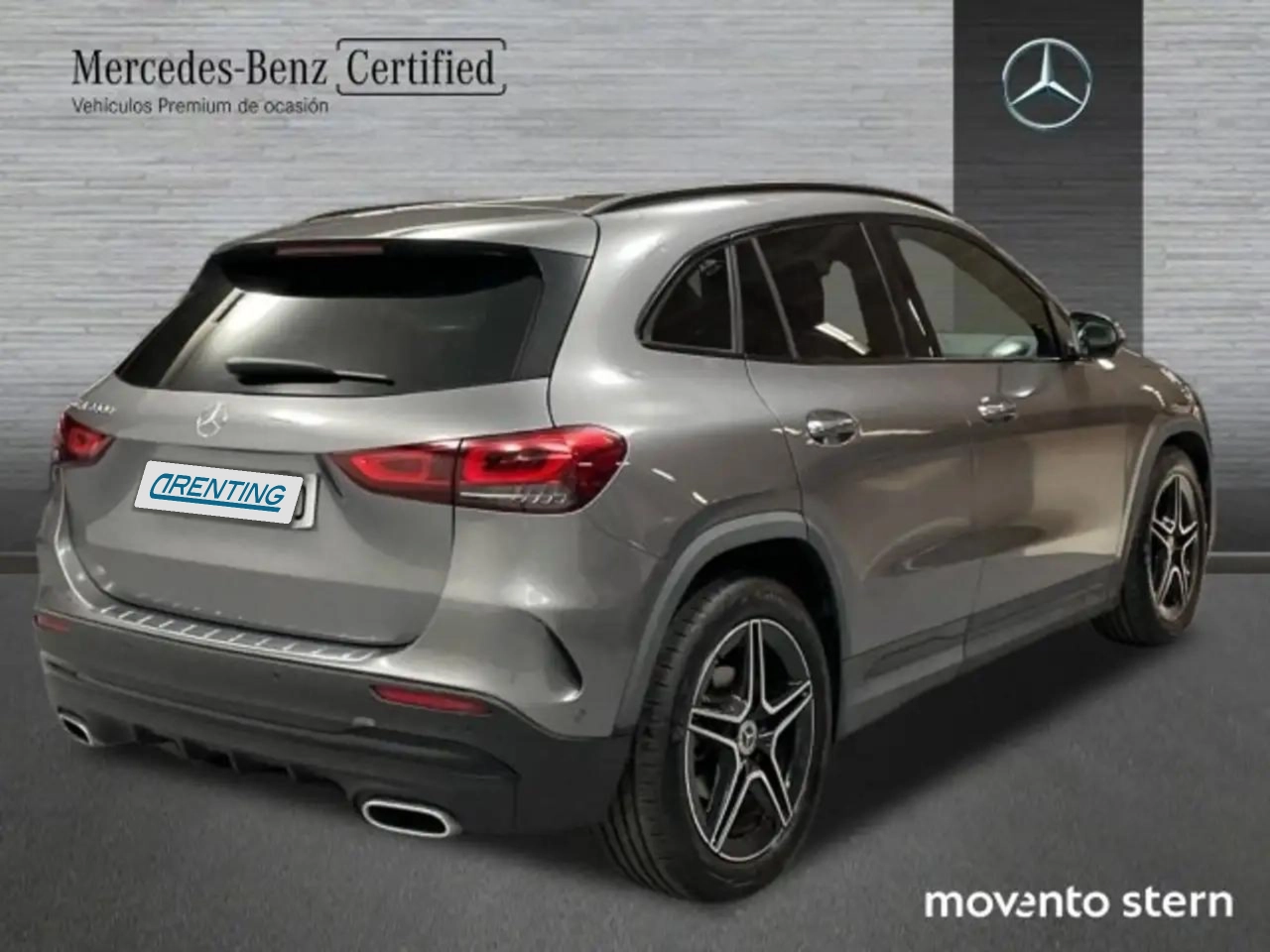 Renting Mercedes-Benz GLA 200 200d 8G-DCT Gris 3 1