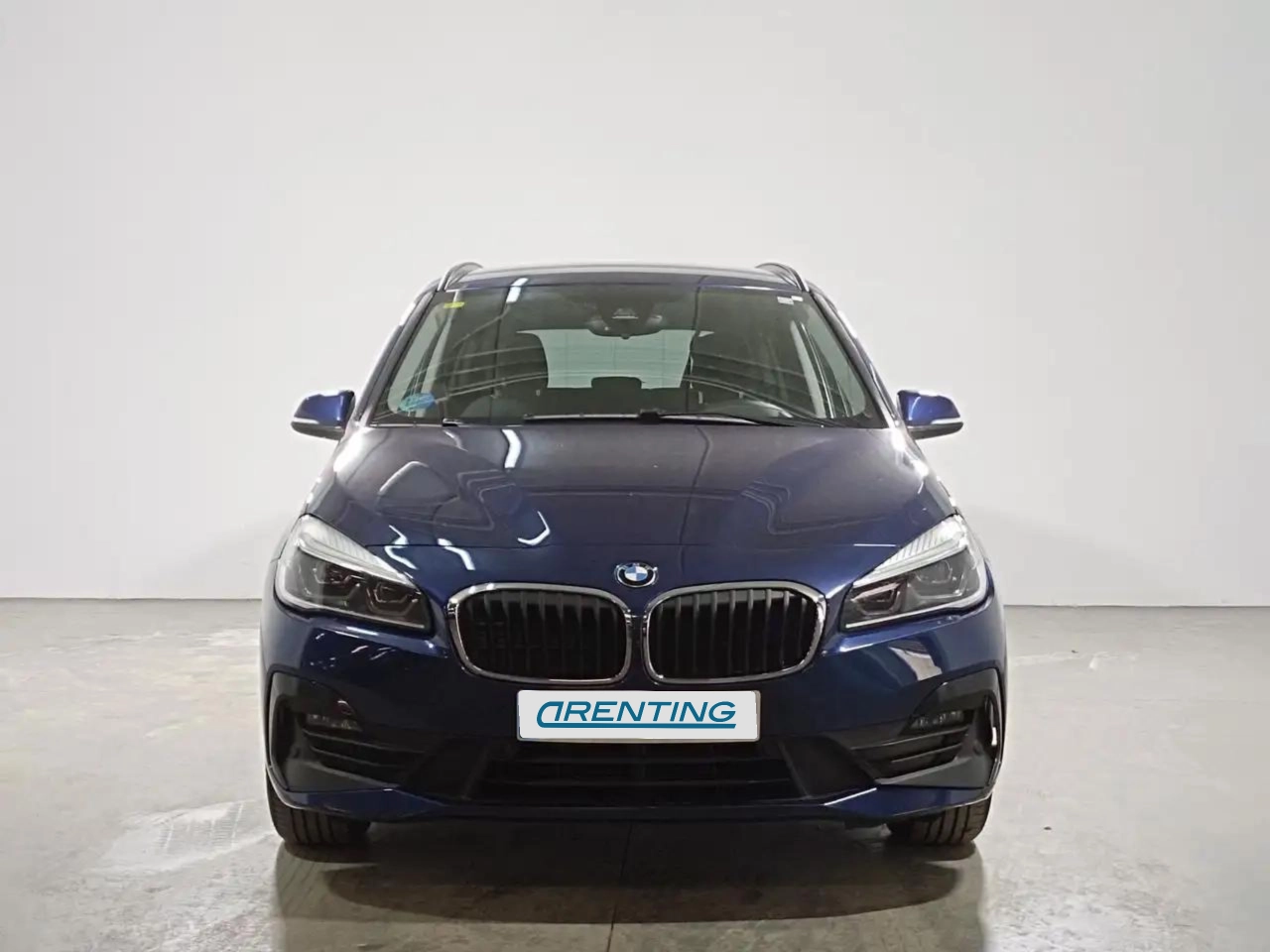 Renting BMW 218 218d Gran Tourer Azul 1