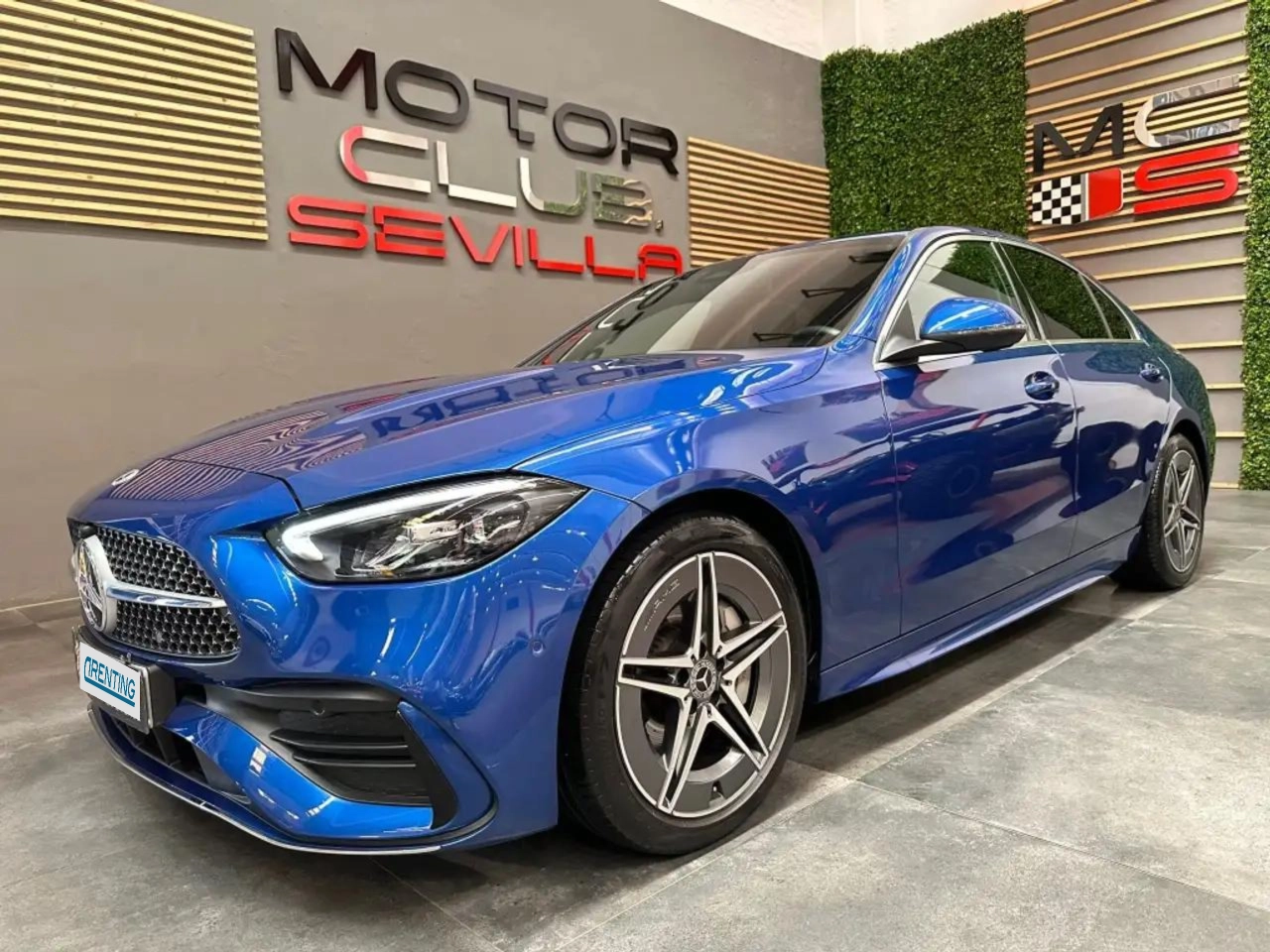 Renting Mercedes-Benz C 220 220d 9G-Tronic Azul