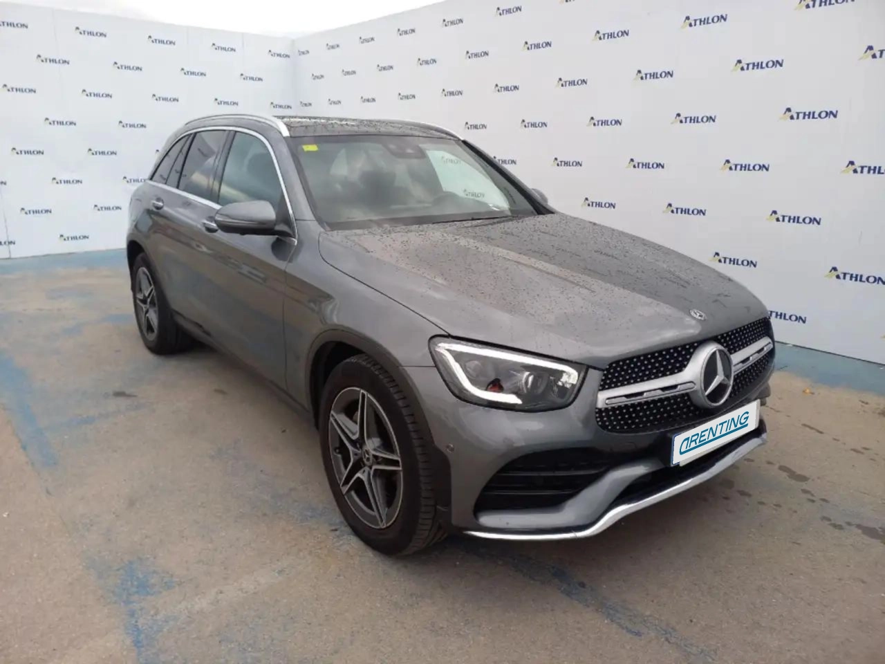 Renting Mercedes-Benz GLC 300 300d 4Matic 9G-Tronic Gris 1