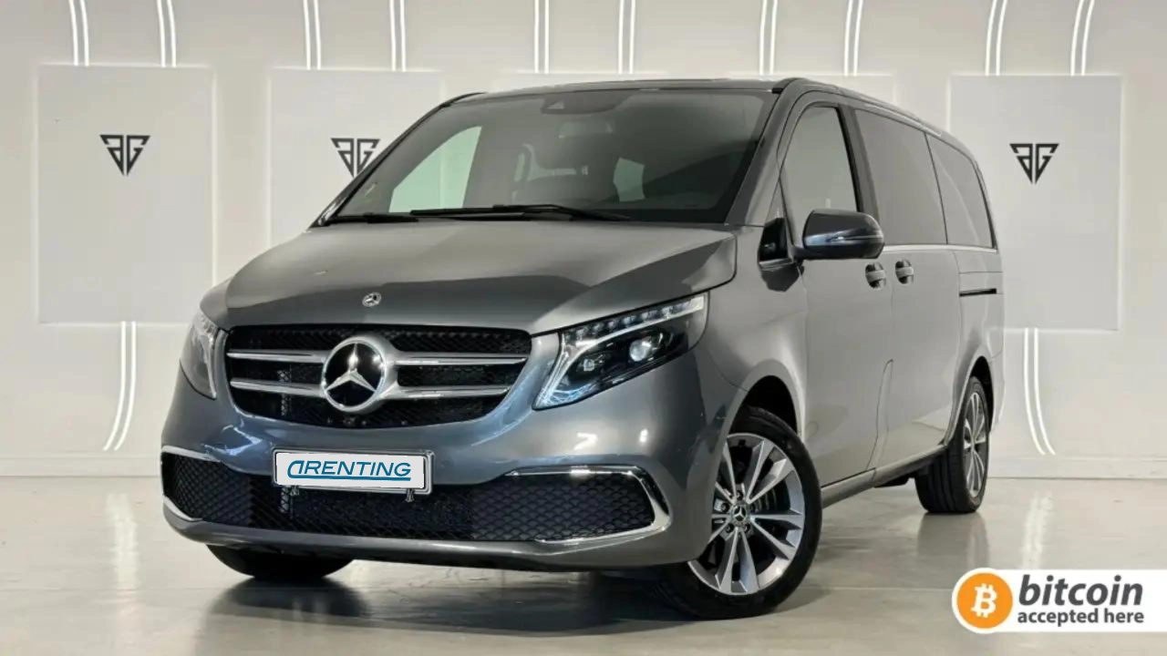 Renting Mercedes-Benz V 300d Largo Avantgarde Gris