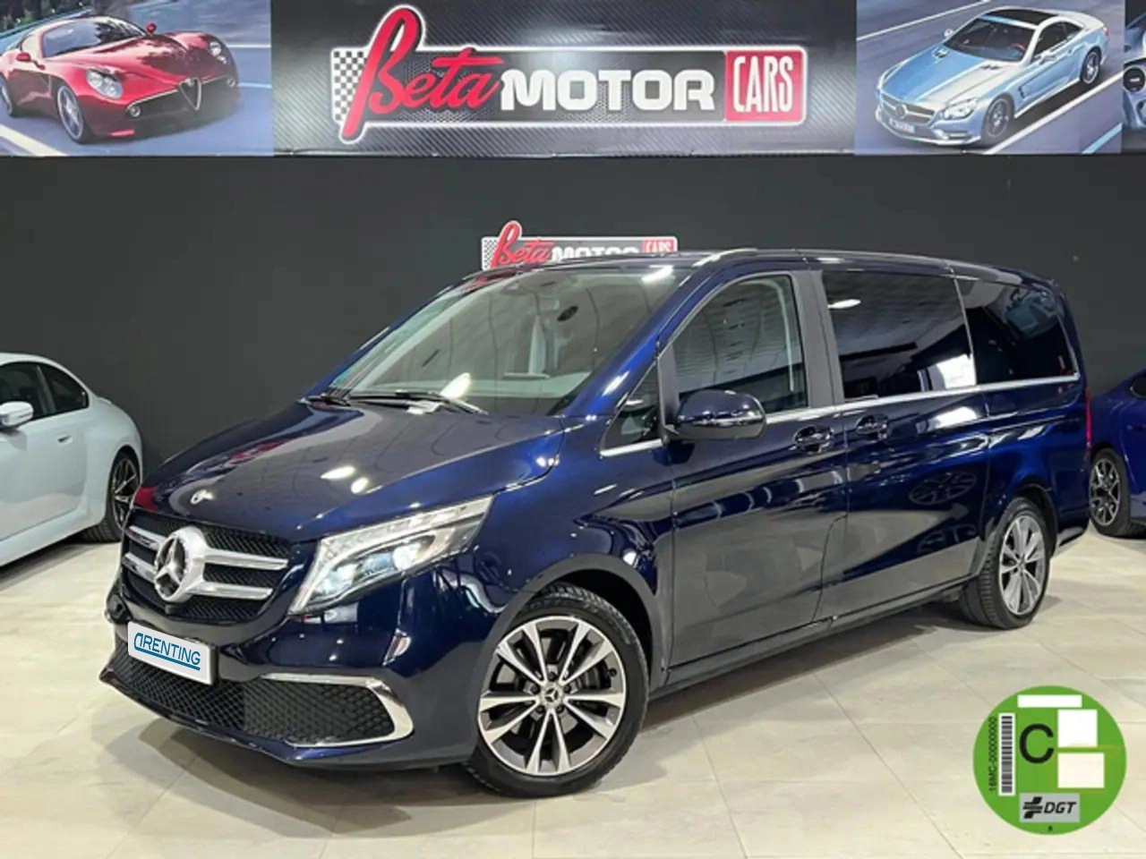 Renting Mercedes-Benz V 300d Largo Avantgarde Azul