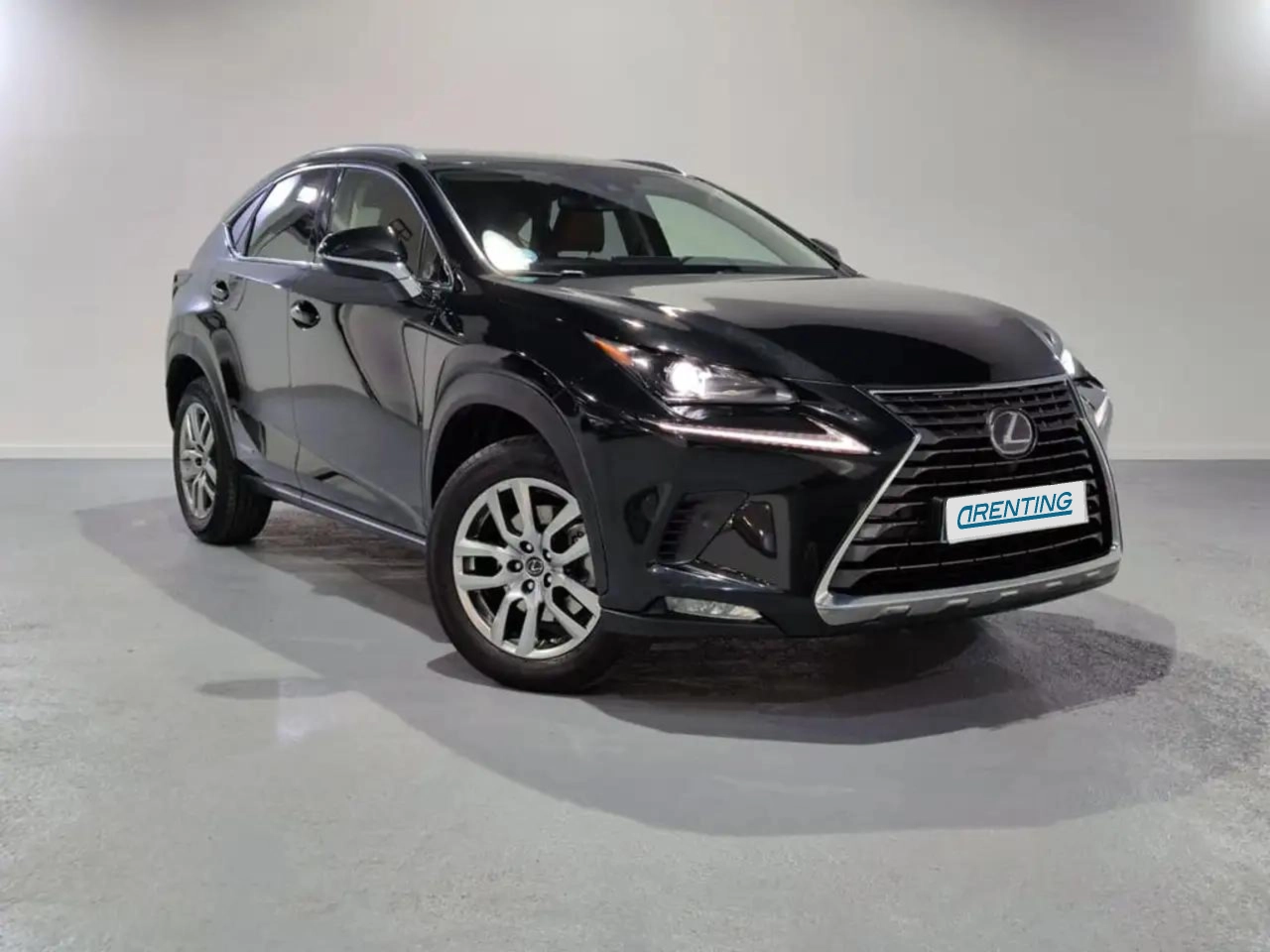 Renting Lexus NX 300 300h Executive Kick Power+ Navigation 4WD Negro 1