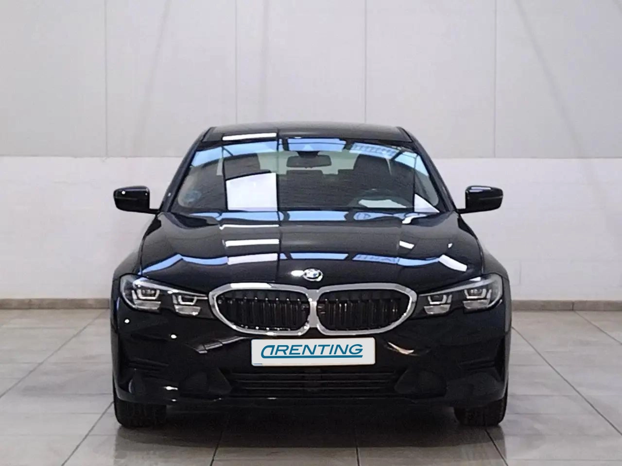 Renting BMW 318 318d Negro