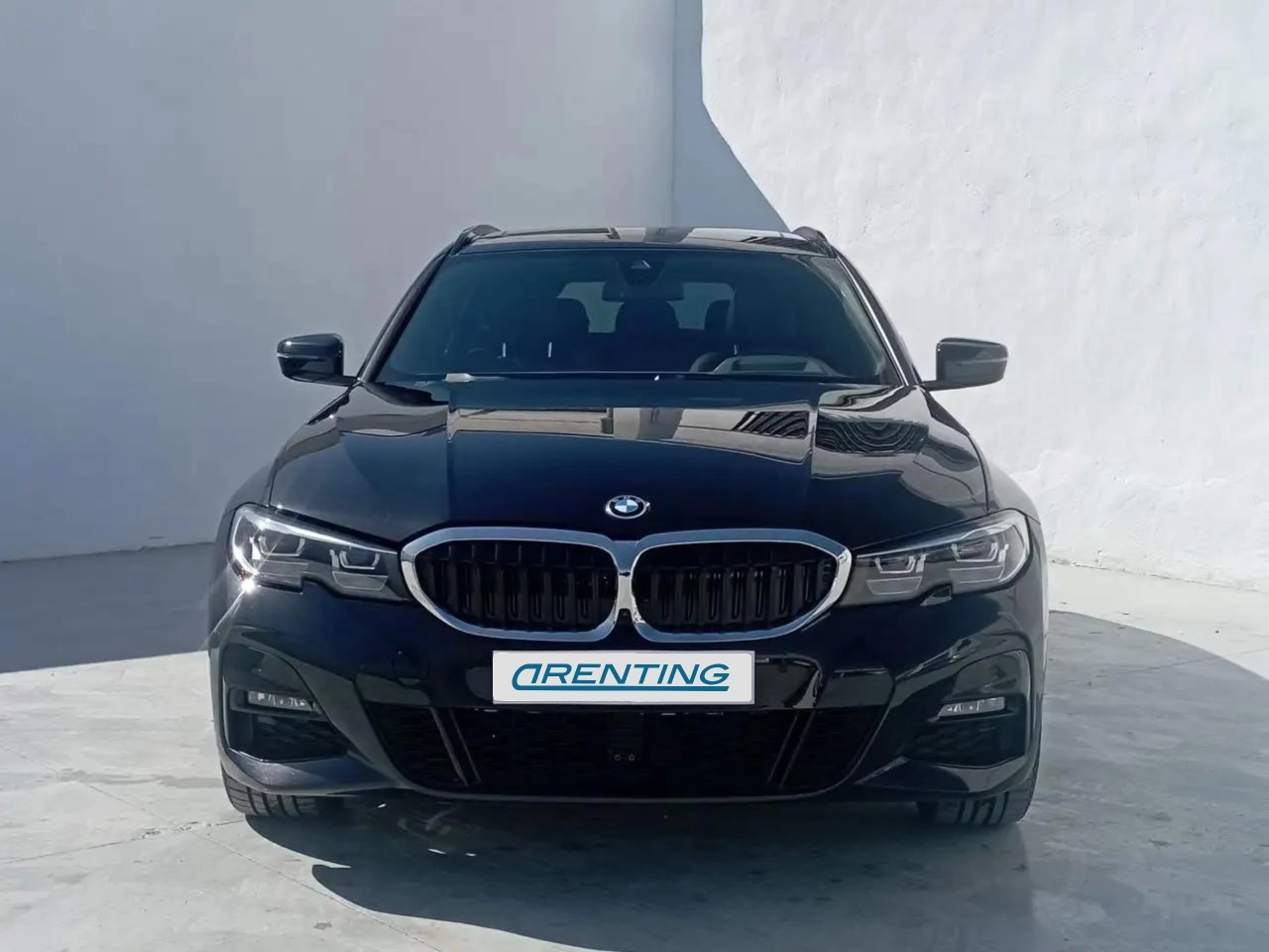 Renting BMW 320 320e xDrive Negro