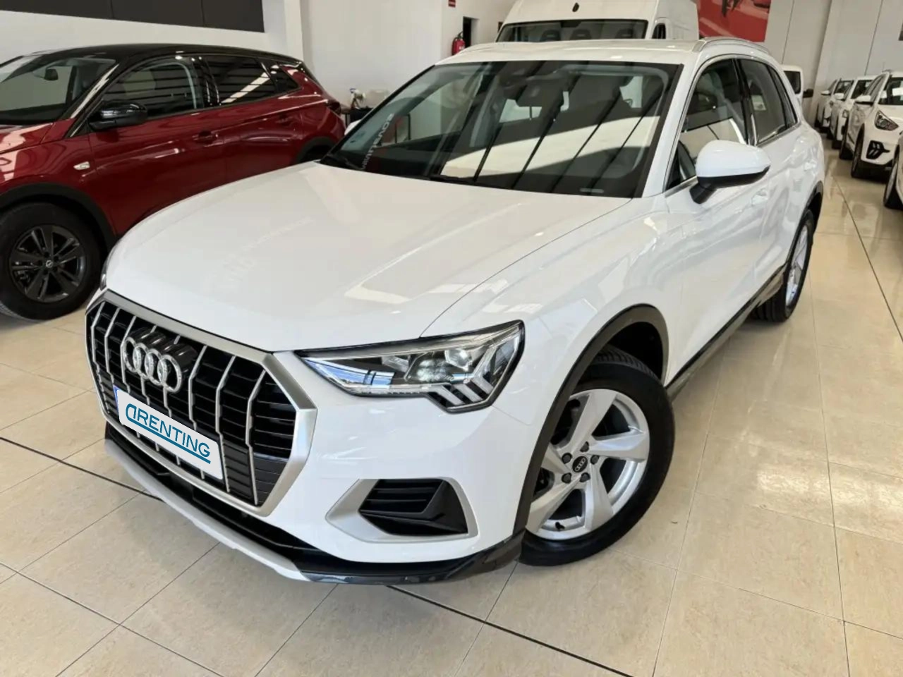 Renting Audi Q3 35 TDI Advanced S tronic 110kW Blanco 2