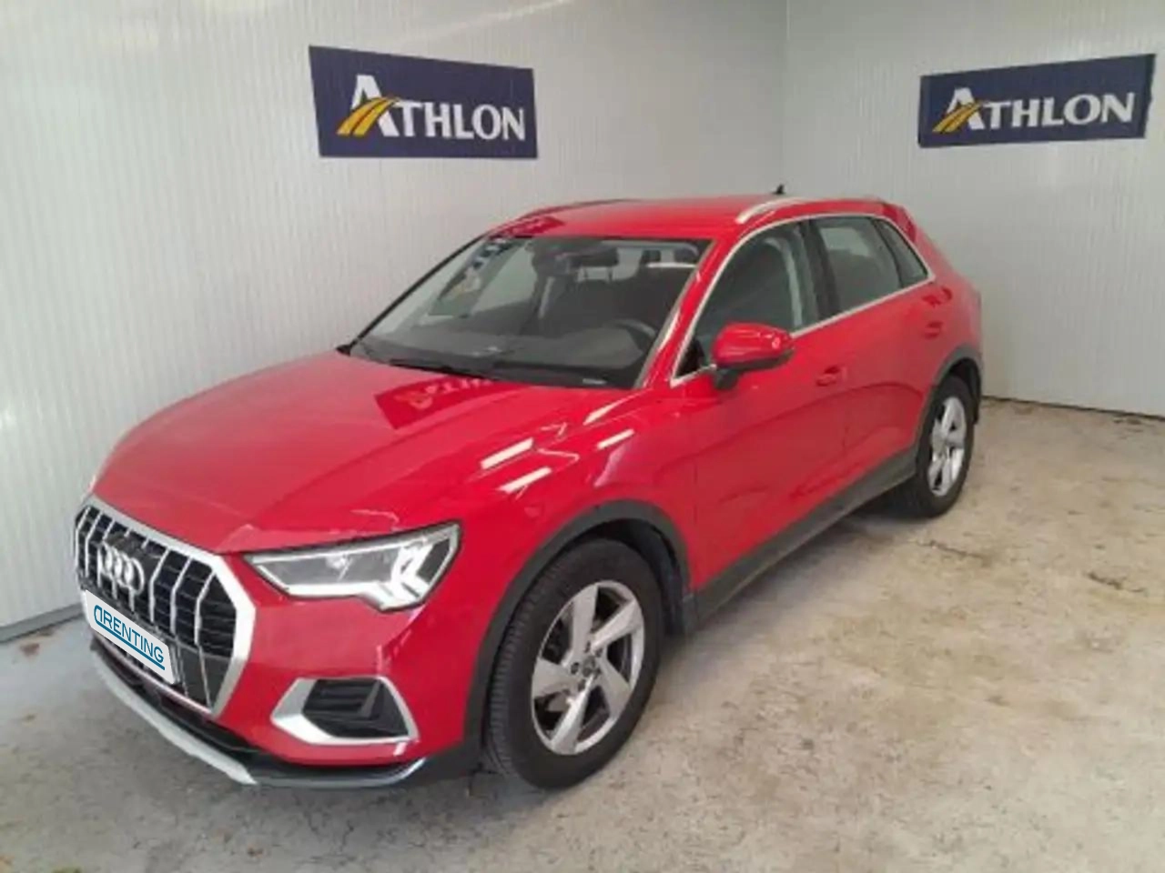 Renting Audi Q3 35 TDI Advanced S tronic 110kW Rojo