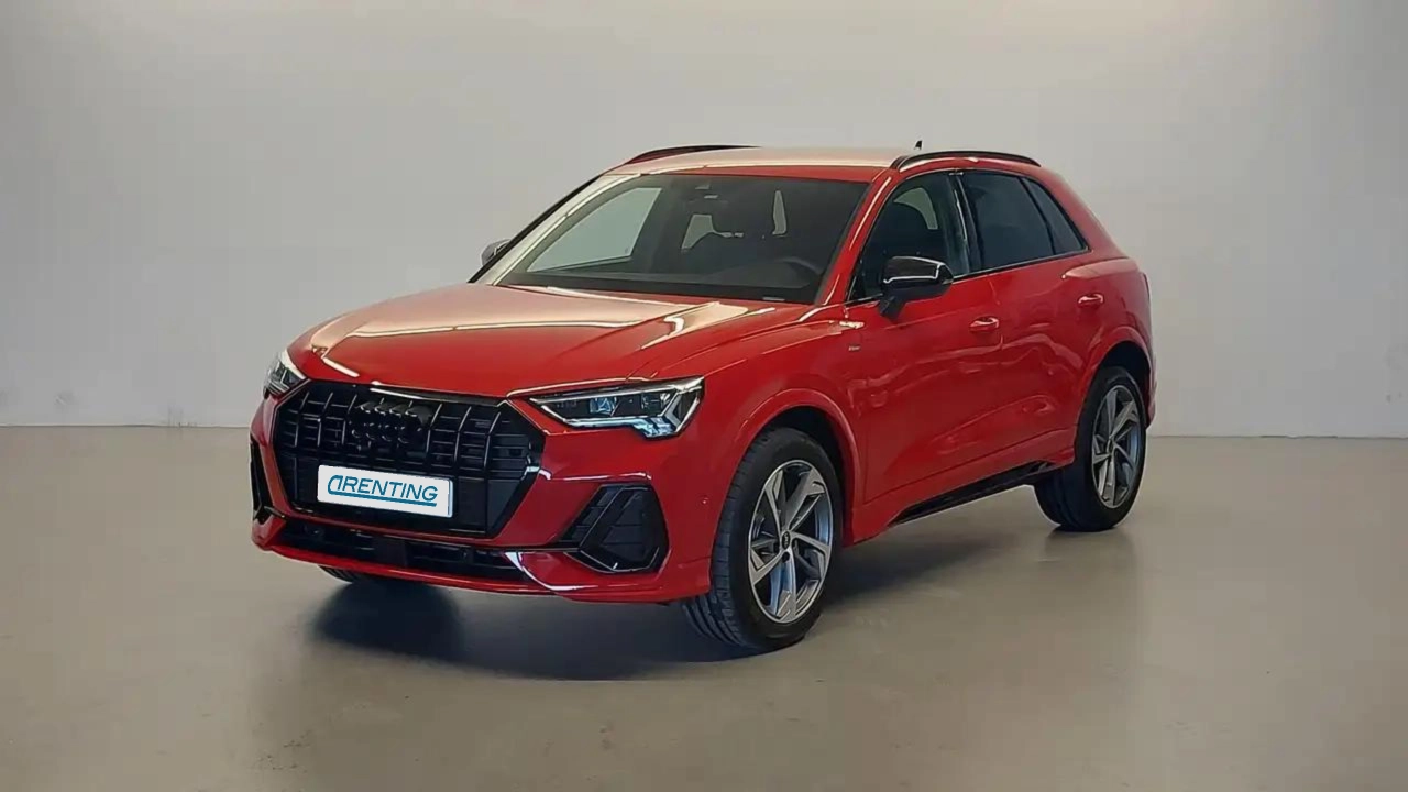 Renting Audi Q3 35 TDI Black line quattro S tronic 110kW Rojo