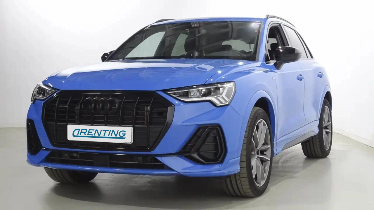 Renting Audi Q3 35 TDI Black line quattro S tronic 110kW Azul