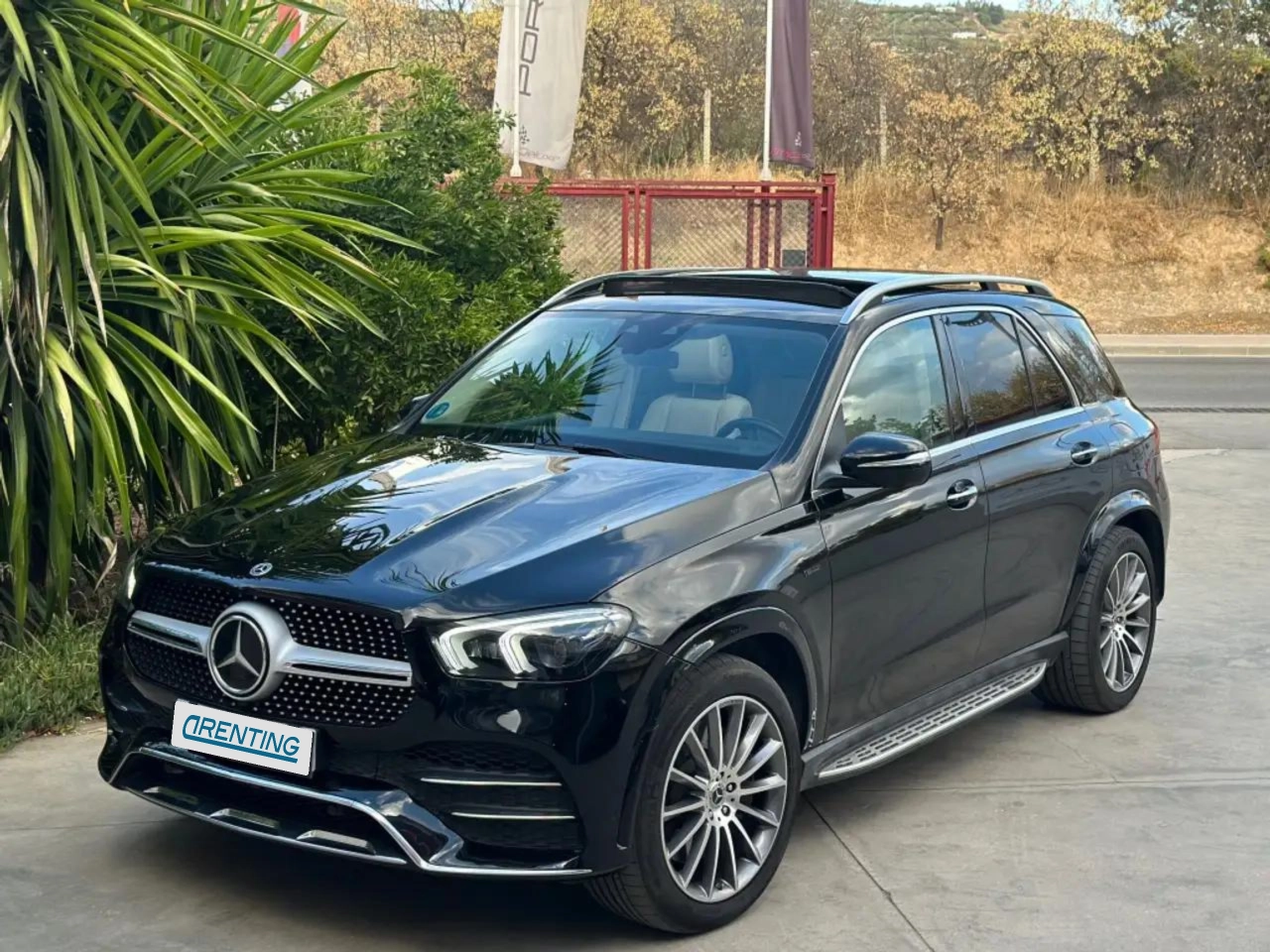 Renting Mercedes-Benz GLE 350 350de 4Matic Aut. Negro 2