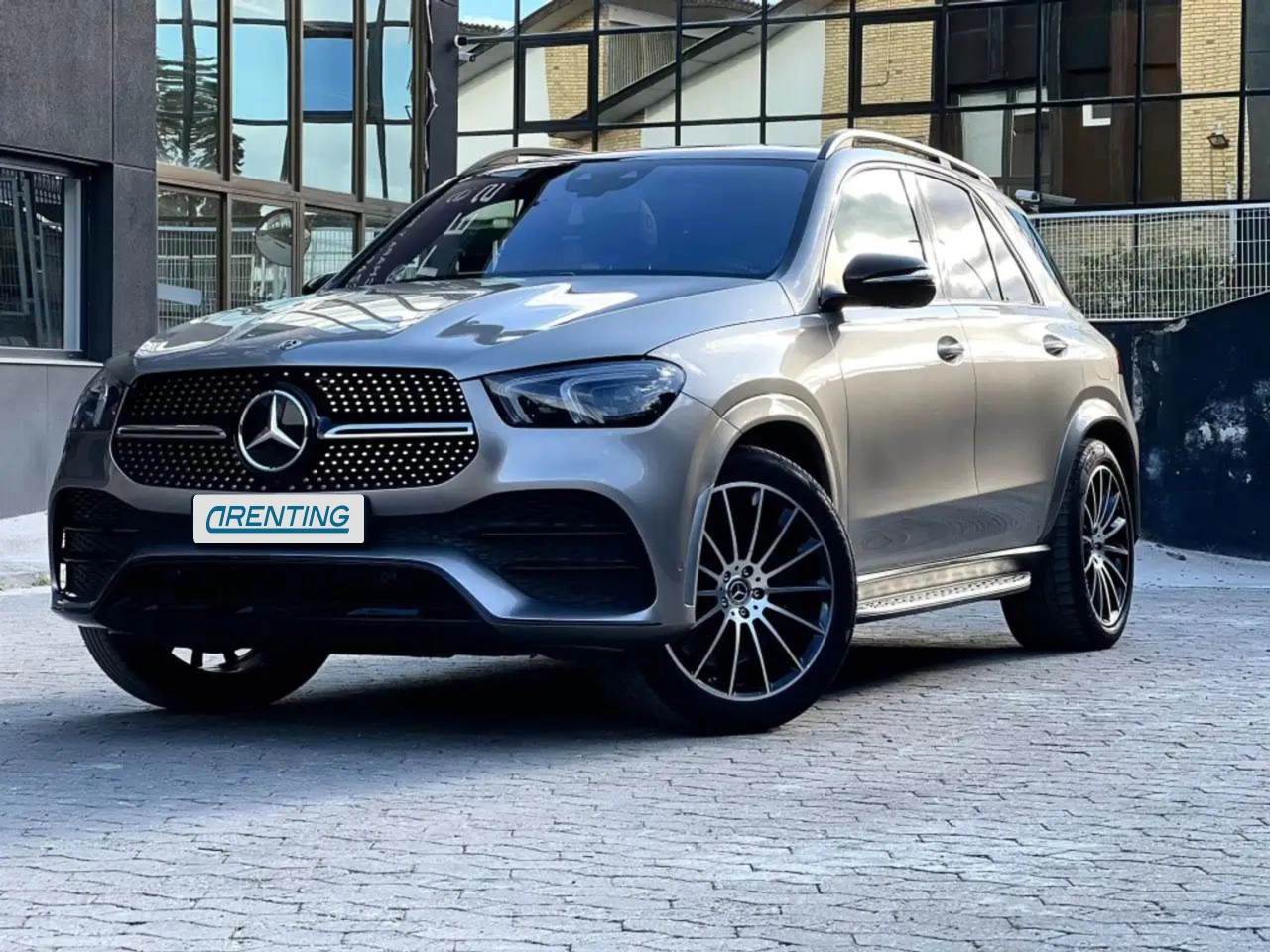 Renting Mercedes-Benz GLE 350 350de 4Matic Aut. Gris