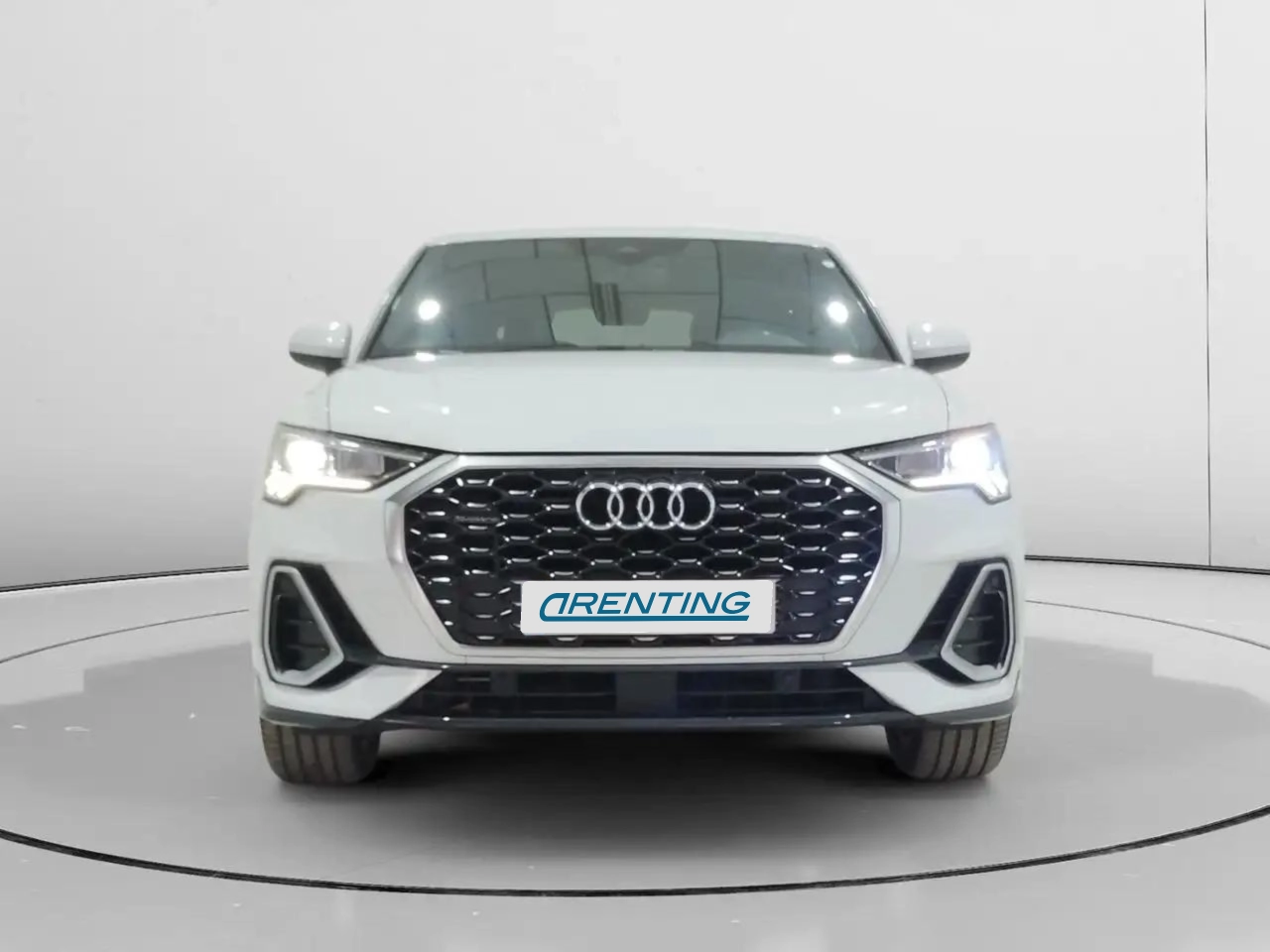 Renting Audi Q3 40 TDI quattro S tronic 140kW Blanco 1