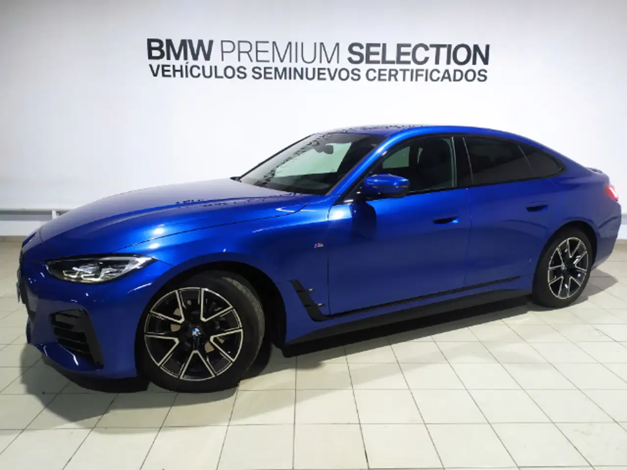 Renting BMW 420 420dA Gran Coupé Azul 2