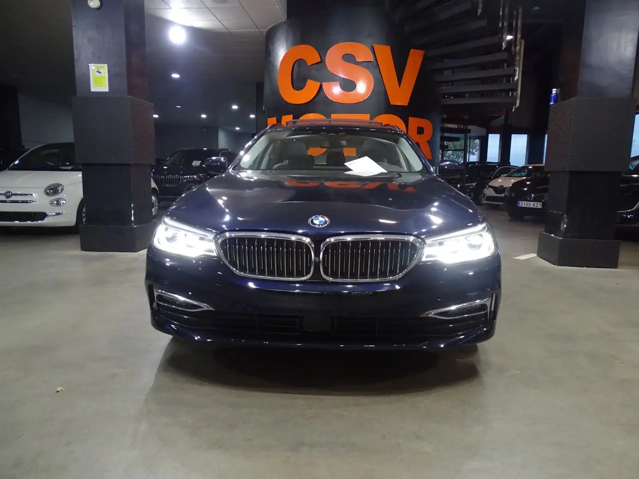 Renting BMW 540 540iA Touring xDrive Azul