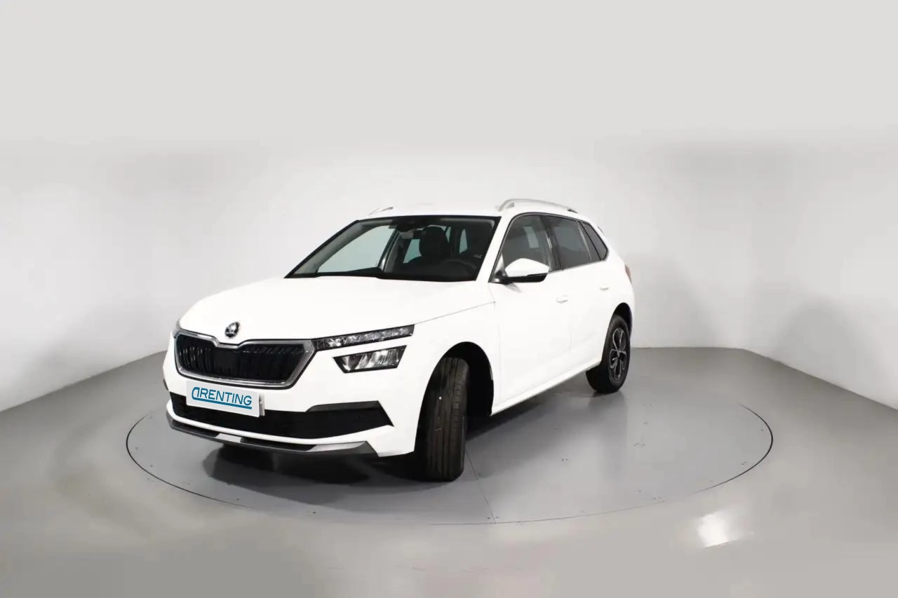 Renting Skoda Kamiq AMBITION 1.0 TSI 81KW (110CV) MANUAL 6 VEL. Blanco