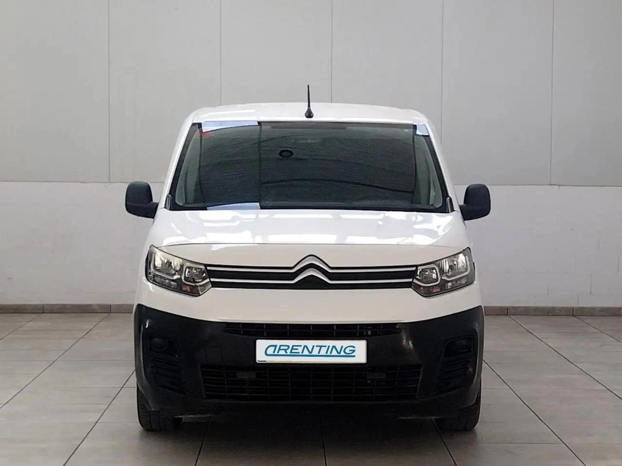 Renting Citroen Berlingo Control M Blanco