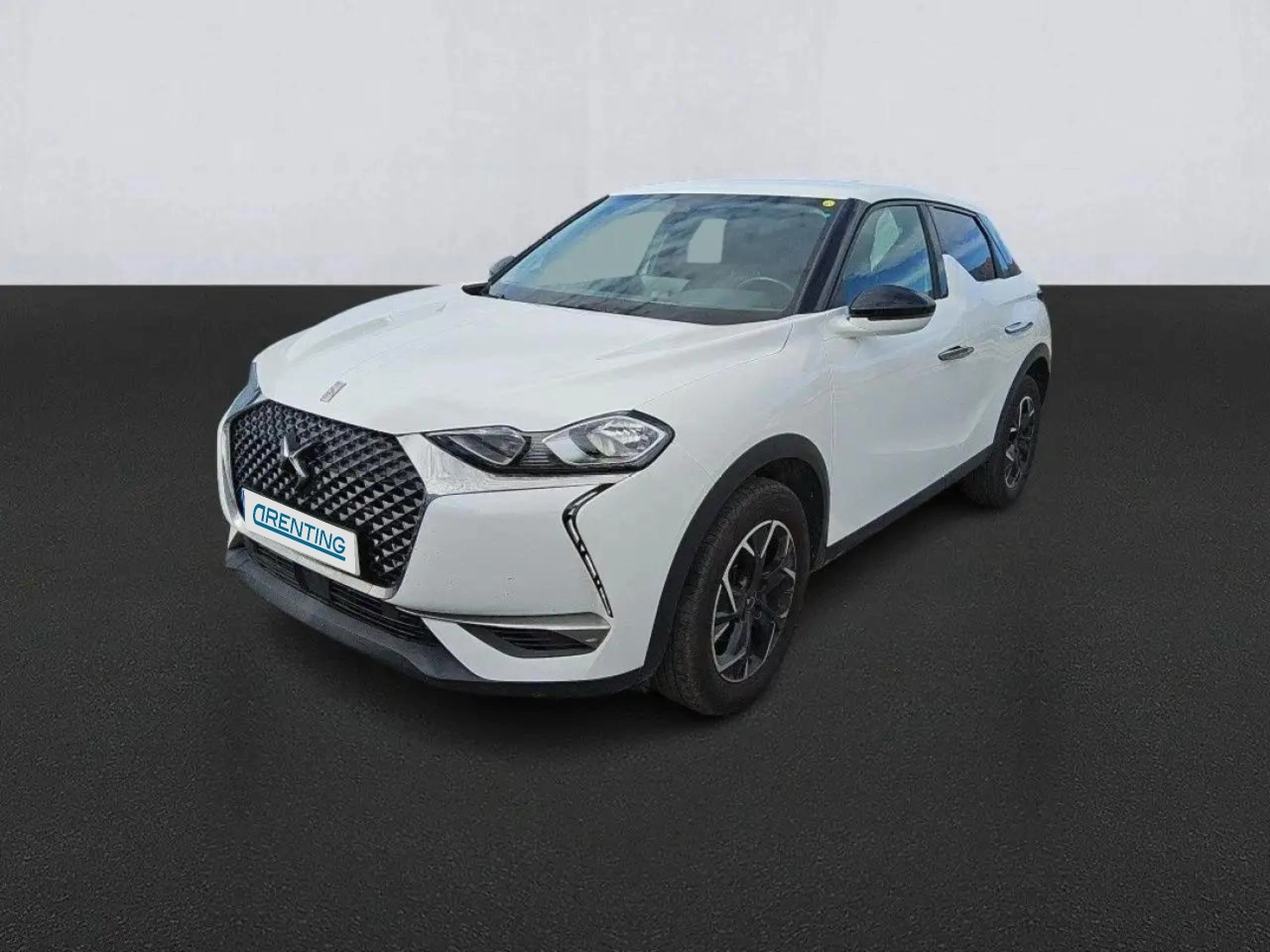 Renting DS Automobiles DS 3 Crossback BlueHDi 73 kW Manual SO CHIC Blanco 4 1